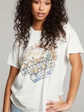 Chaser Willie Nelson tee, NWT, Small